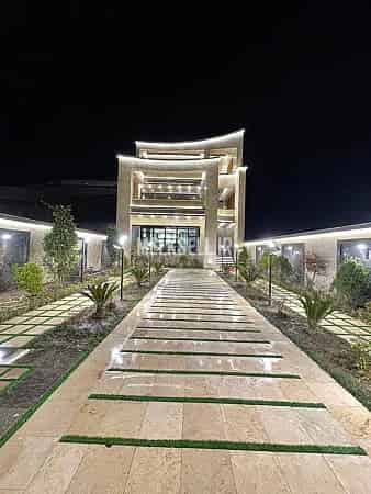 فروش کاخ‌ مدرن سعادت‌آباد با استخر، آسانسور، روف . فول امكانات