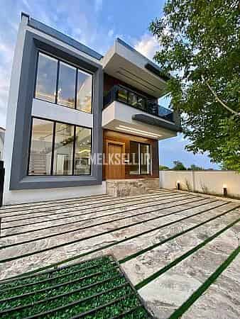 خريد ويلا دوبلكس ٢١٠ متري نما مدرن در ونوش نوشهر