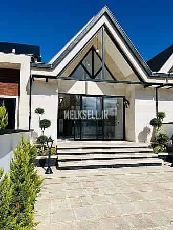 خرید ویلای سوئیسی استخر دار شهرکی با قیمت استثنایی